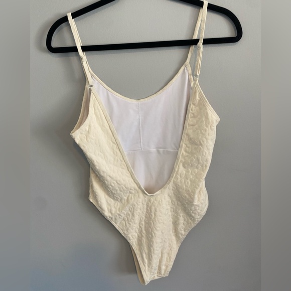 MONO B one piece swimsuit - Picture 2 of 3